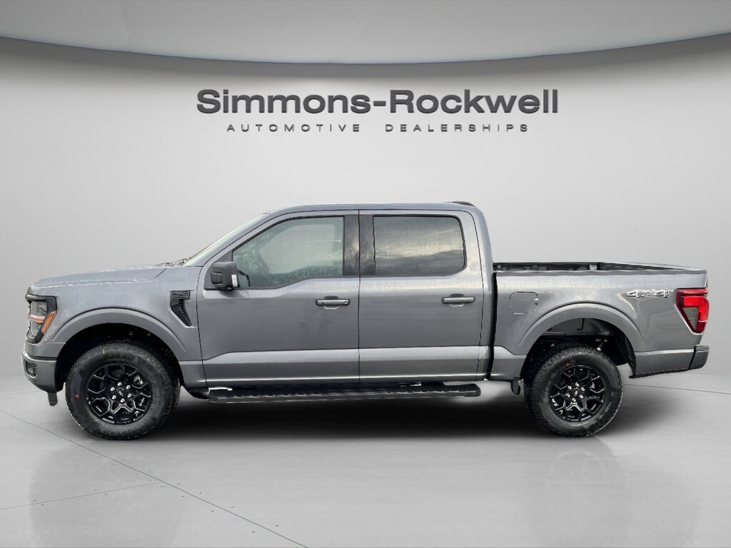 New 2025 Ford F-150 XLT XLT 4WD SuperCrew 5.5 Box