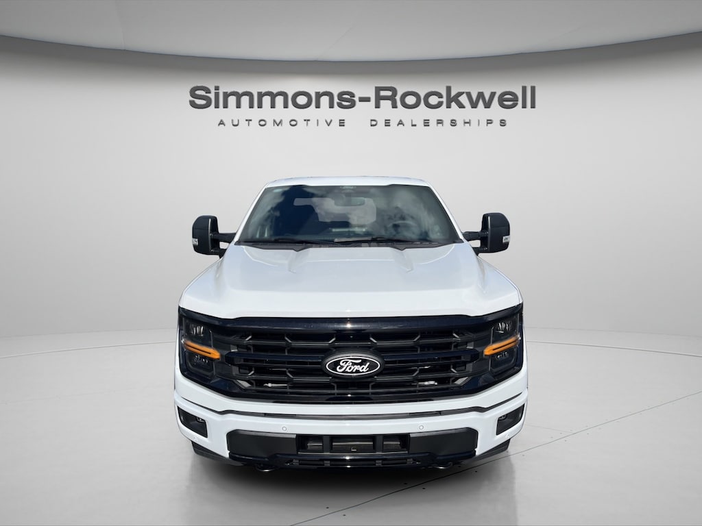 New 2025 Ford F-150 XLT XLT 4WD SuperCrew 5.5 Box