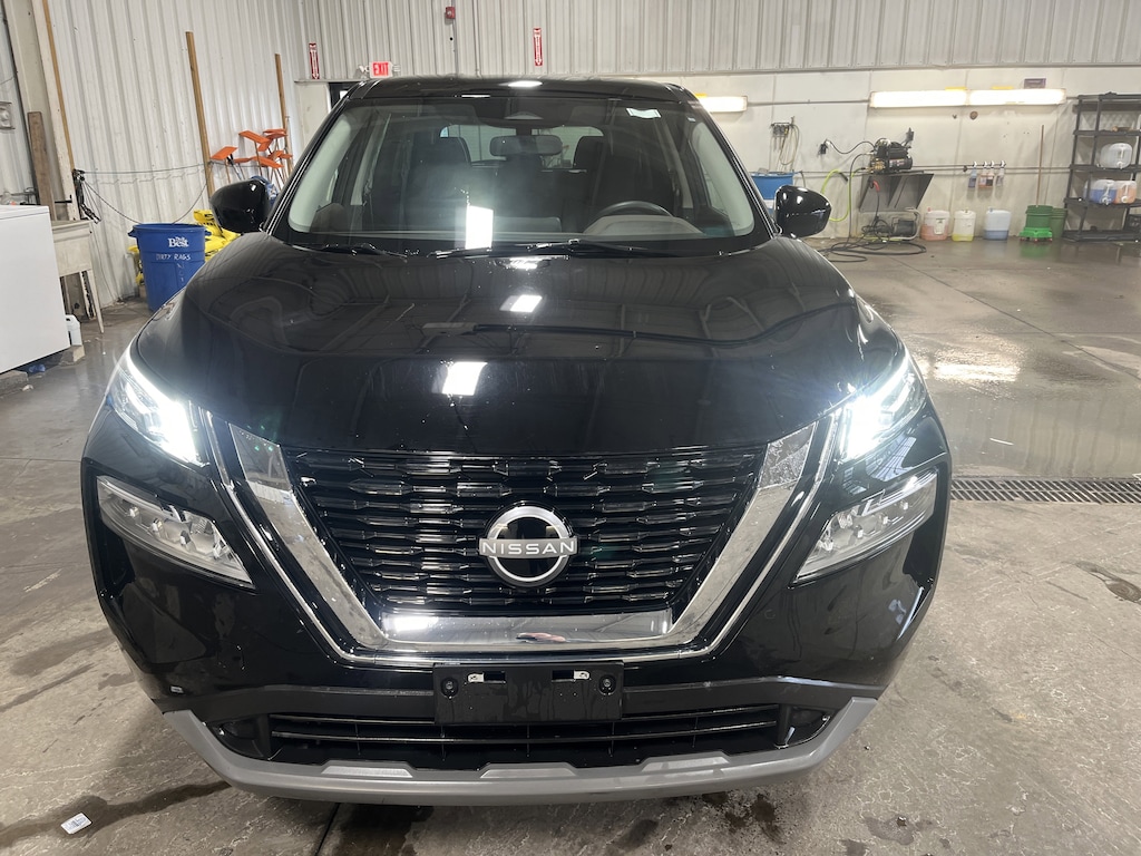 Used 2023 Nissan Rogue SV SUV