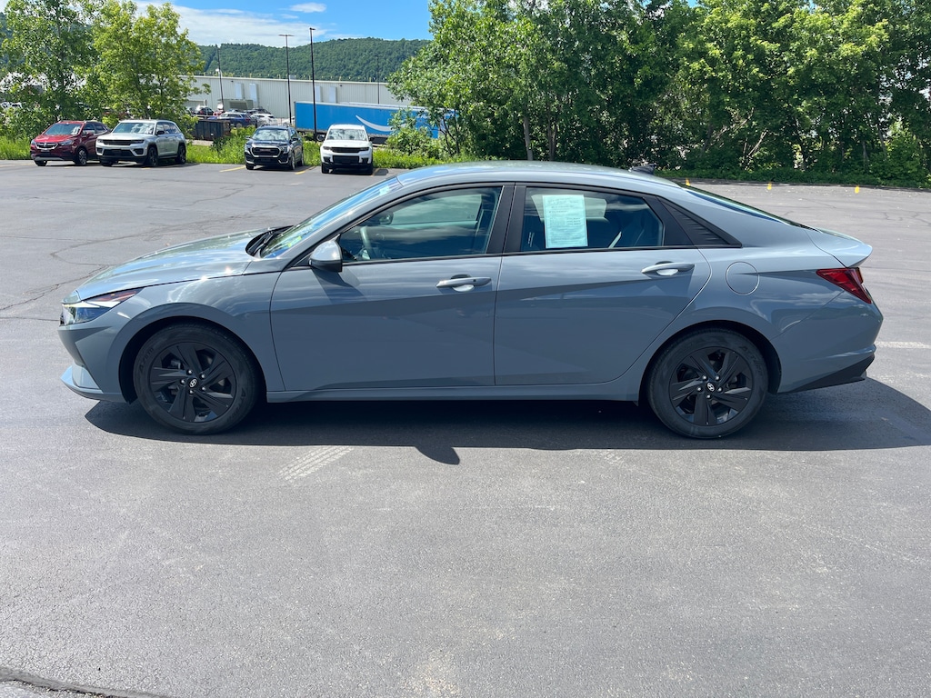 Certified 2022 Hyundai Elantra SEL Sedan