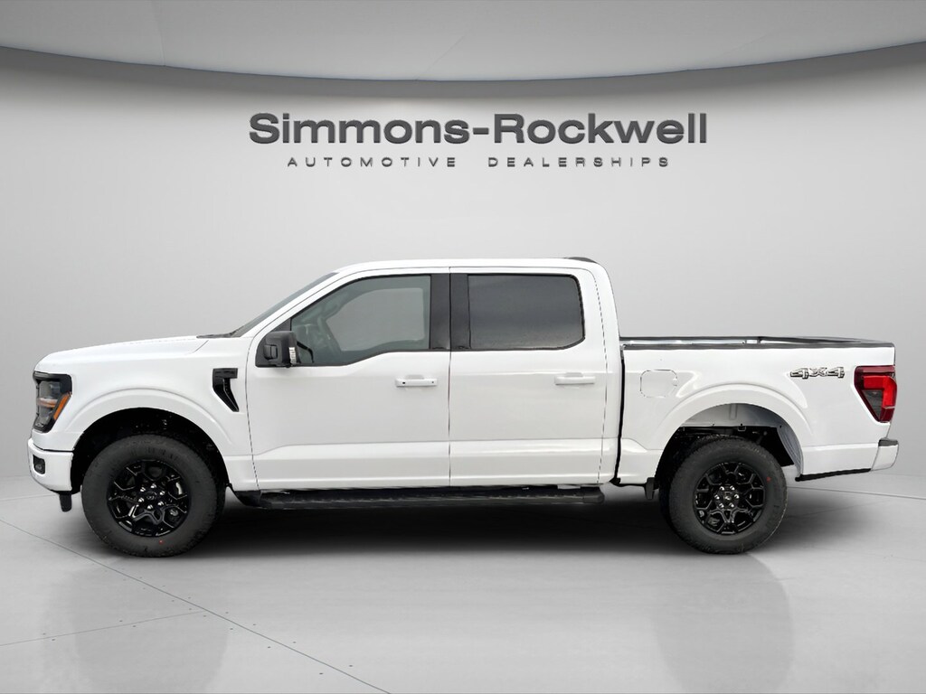 New 2025 Ford F-150 XLT XLT 4WD SuperCrew 5.5 Box