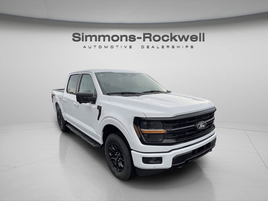 New 2025 Ford F-150 XLT XLT 4WD SuperCrew 5.5 Box