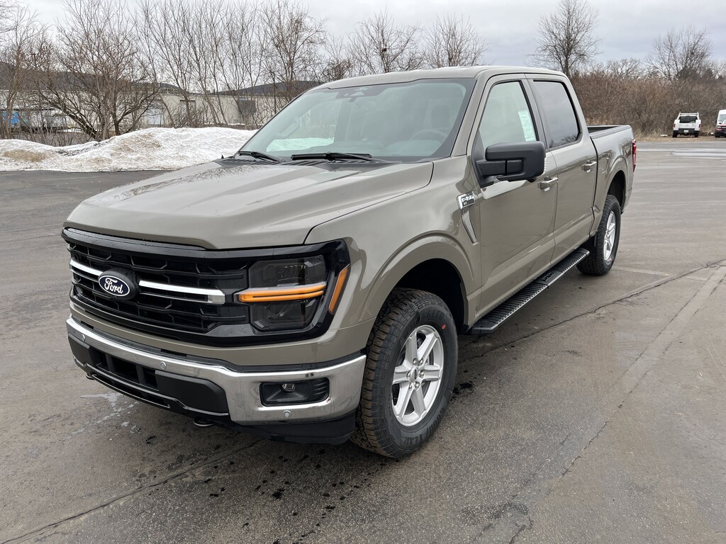 New 2026 Ford F-150 XLT XLT 4WD SuperCrew 5.5 Box