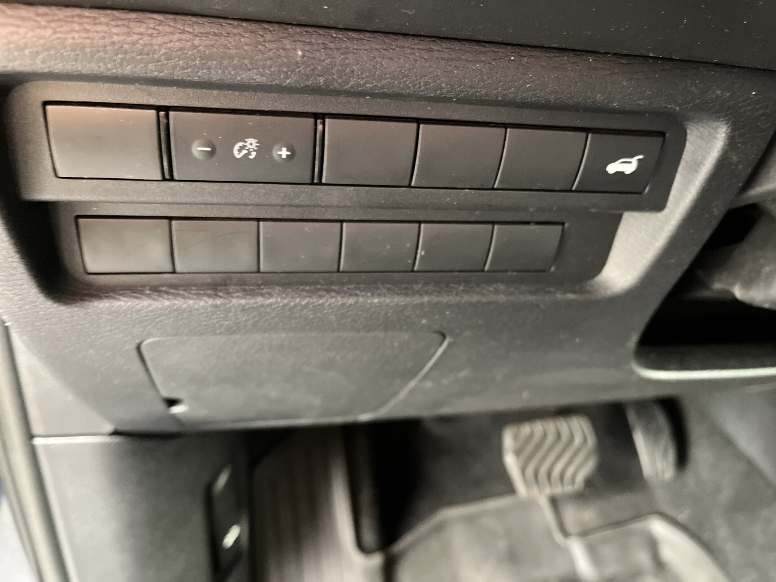 2024 Mitsubishi Outlander SE - Photo 18