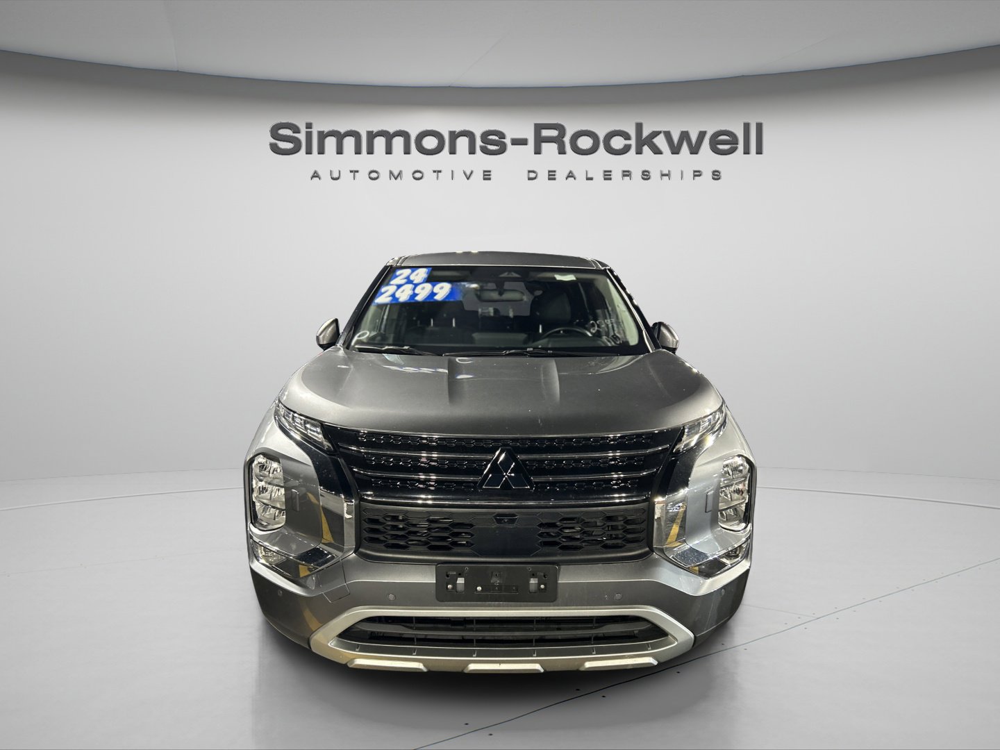 2024 Mitsubishi Outlander SE's photo