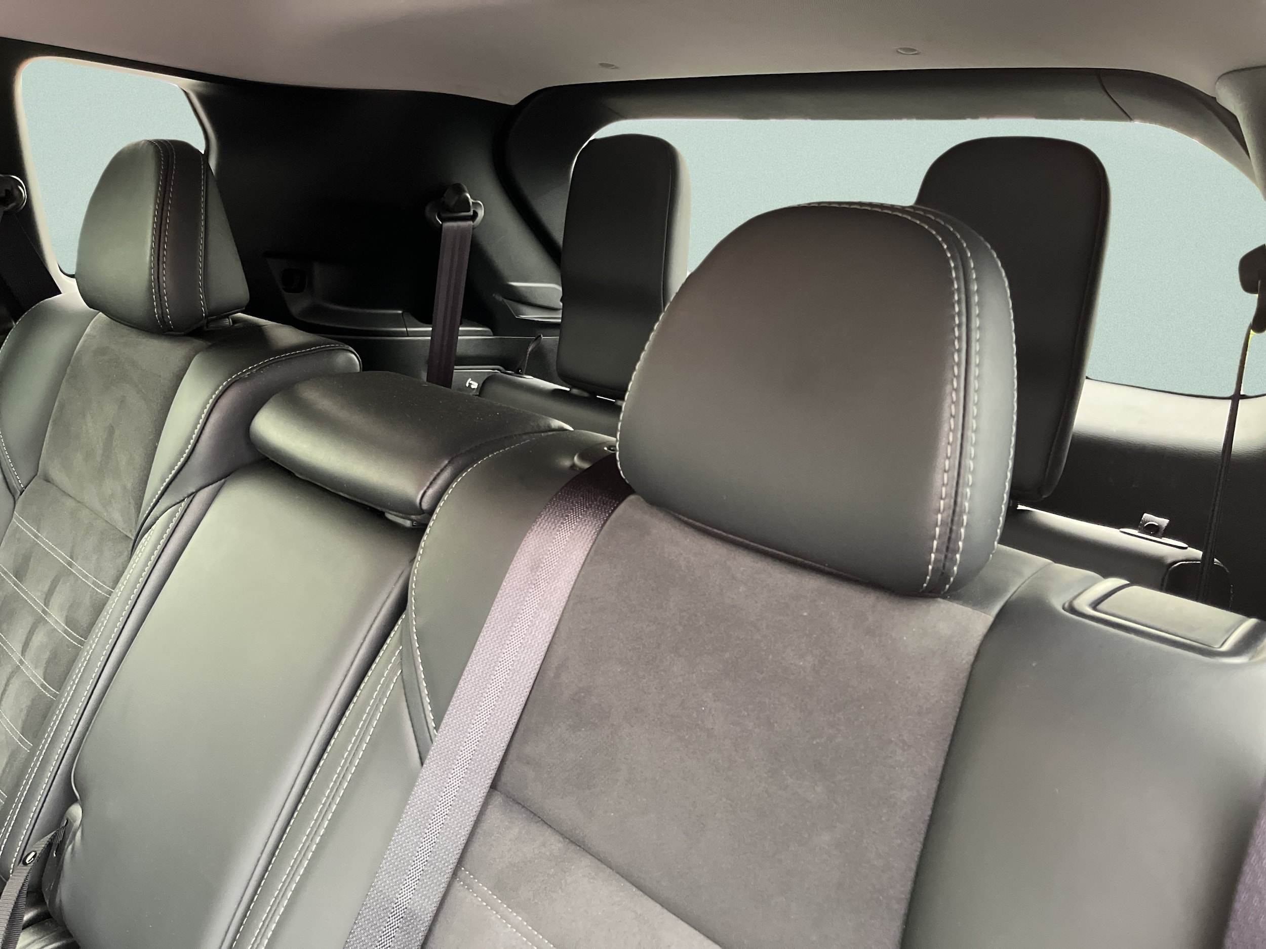 2024 Mitsubishi Outlander SE - Photo 22
