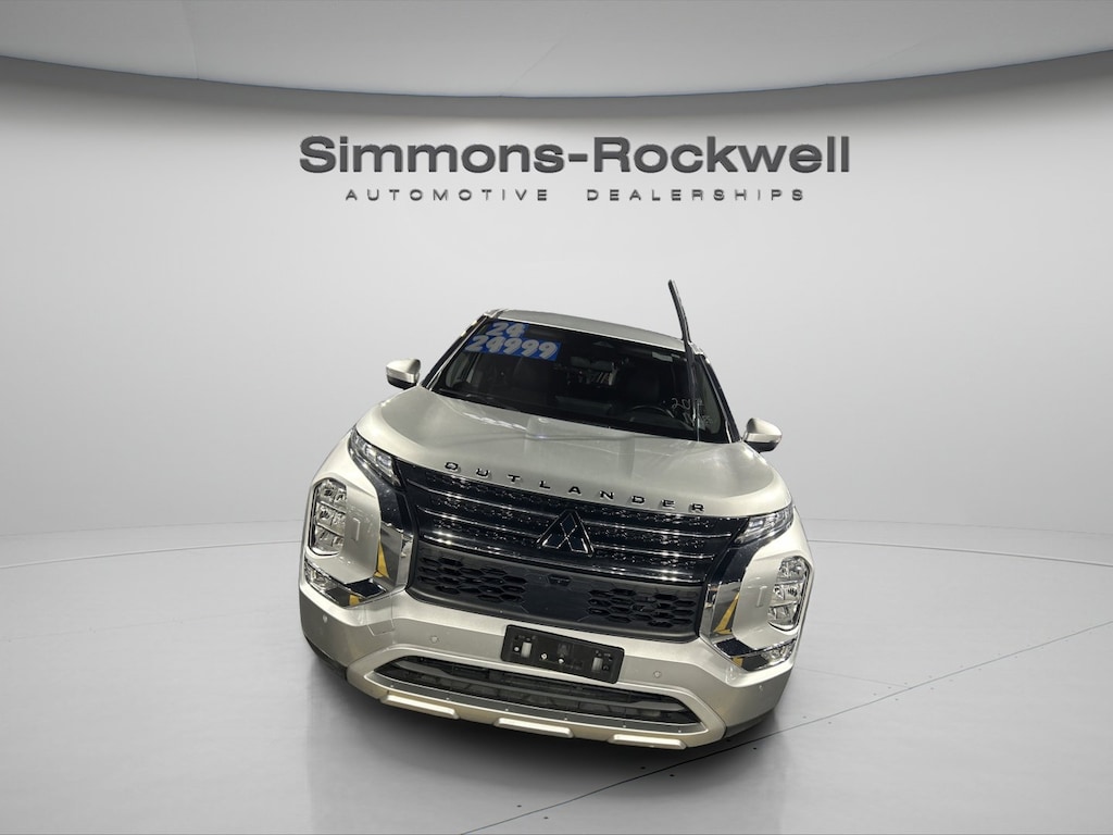 Used 2024 Mitsubishi Outlander SE SUV