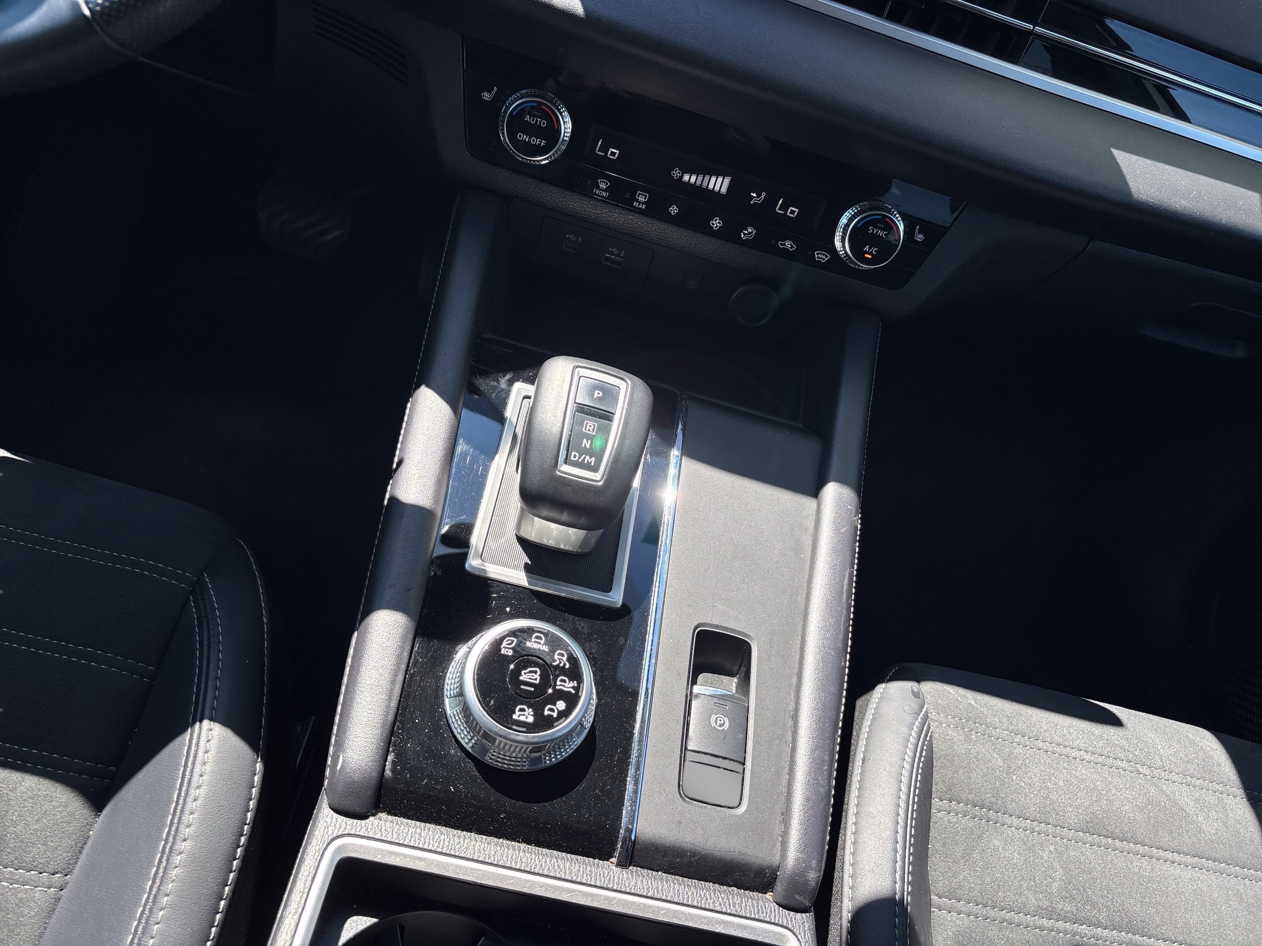 2024 Mitsubishi Outlander SE - Photo 23