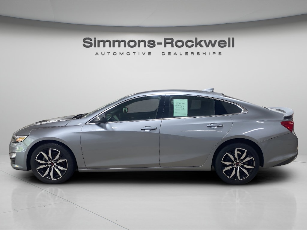 Used 2025 Chevrolet Malibu RS Sedan