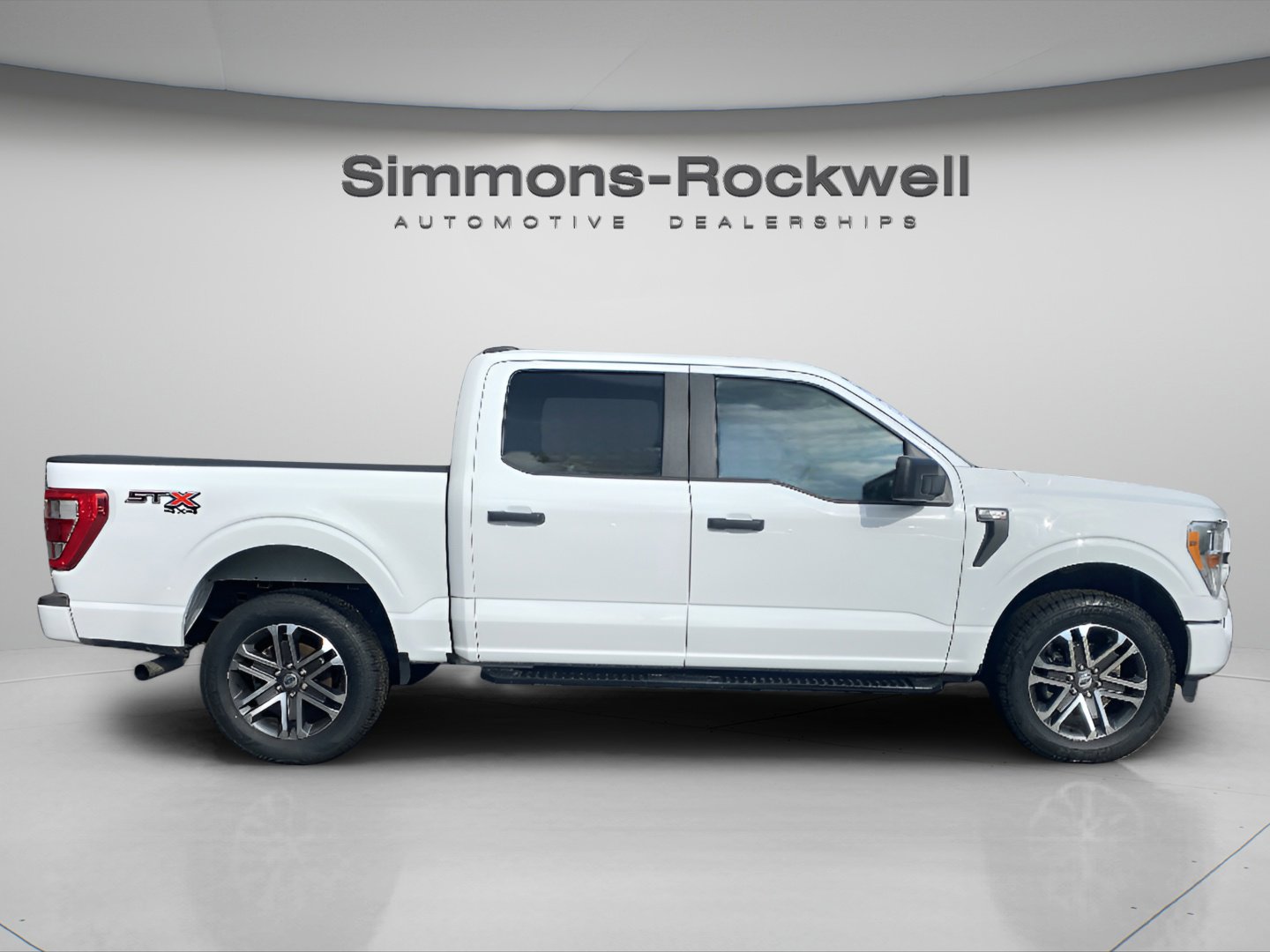 2022 Ford F-150 XL photo 2