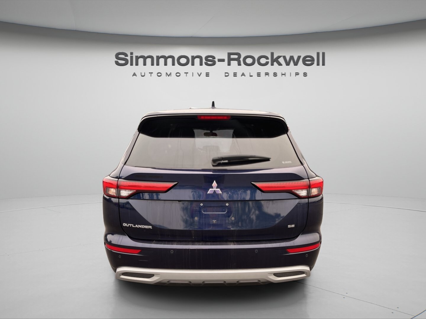2024 Mitsubishi Outlander SE - Photo 4