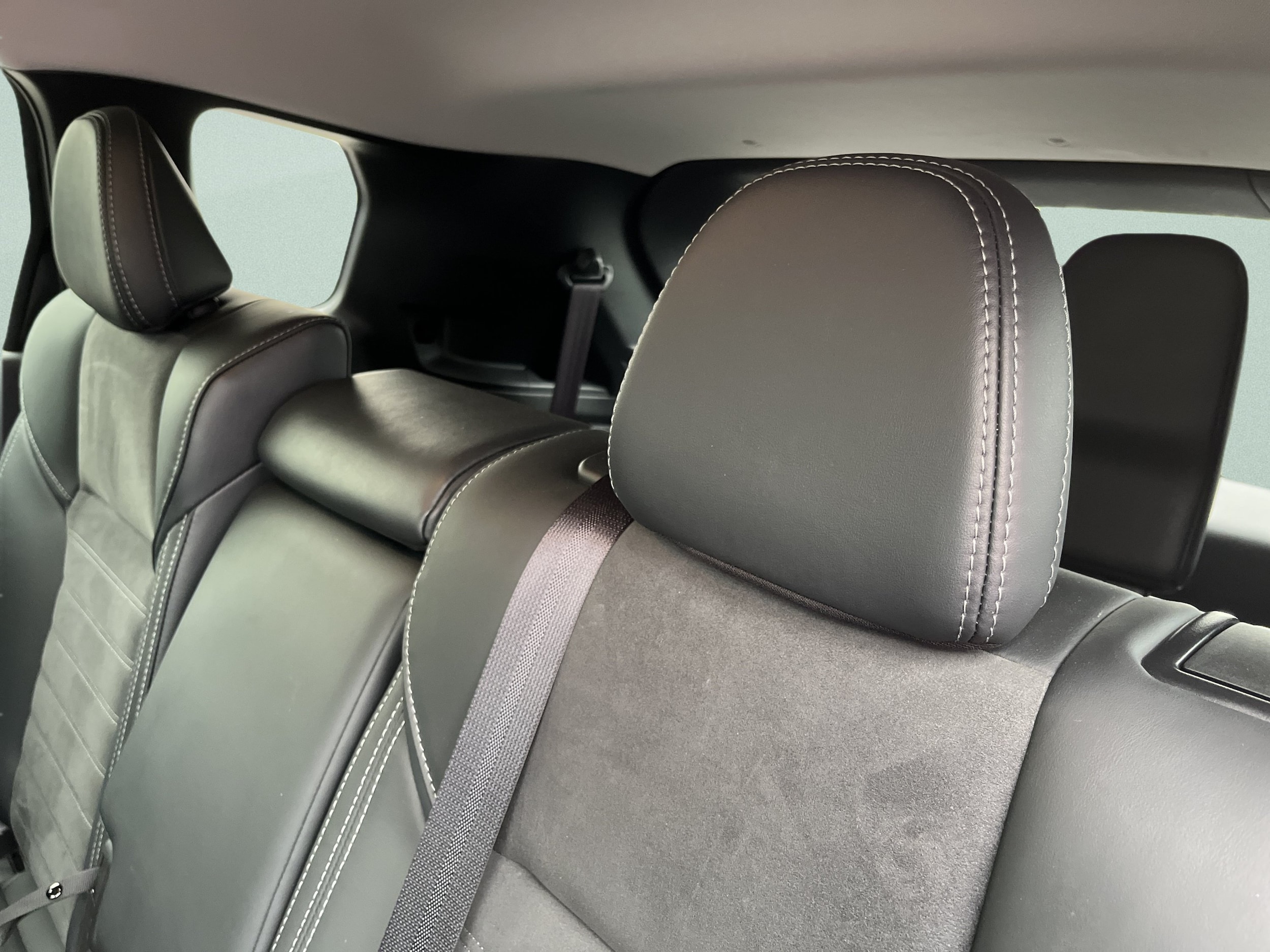 2024 Mitsubishi Outlander SE - Photo 17