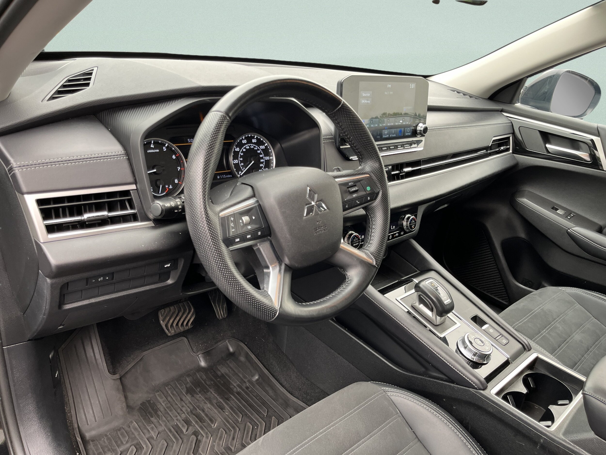2024 Mitsubishi Outlander SE - Photo 23