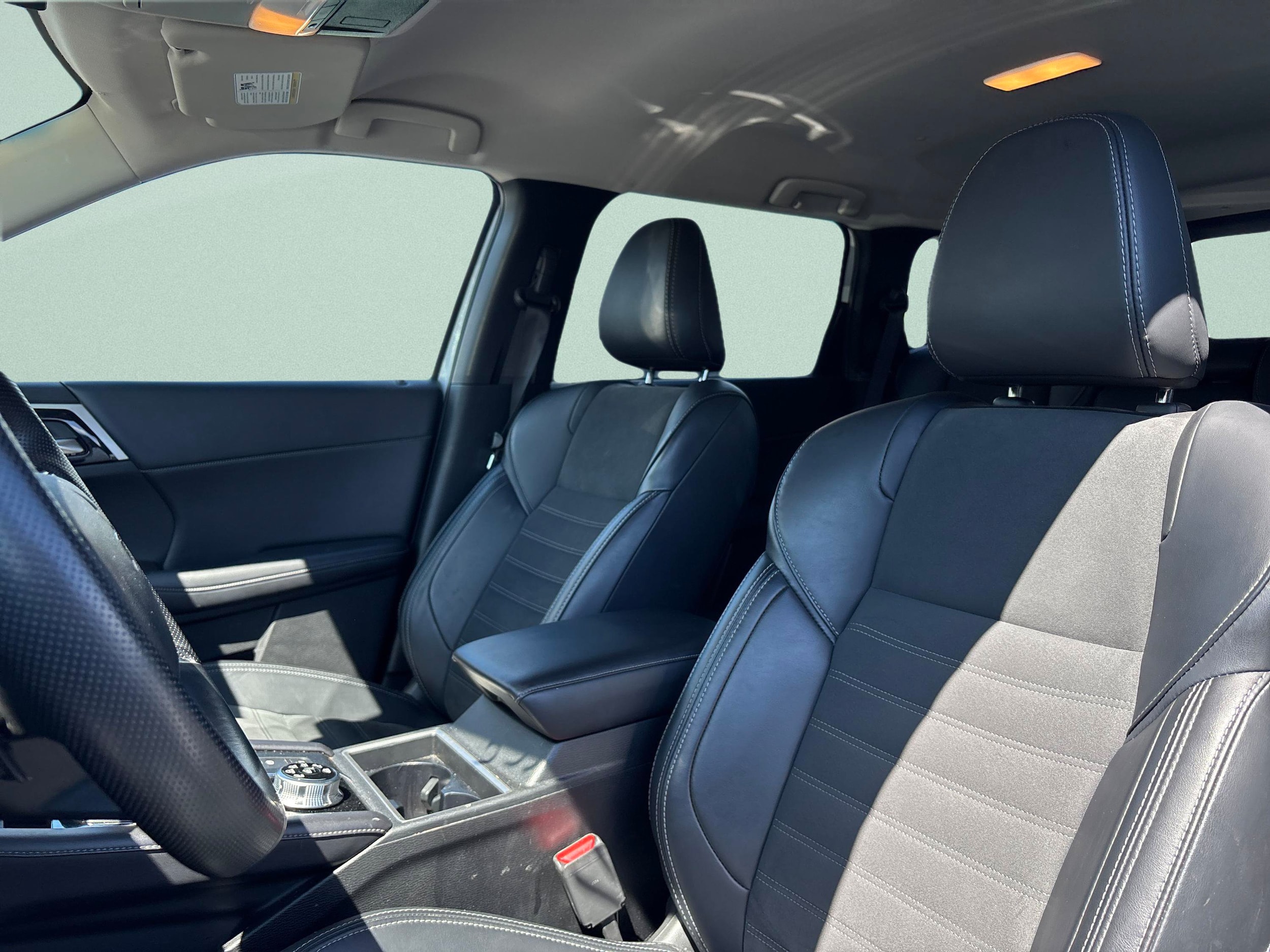 2024 Mitsubishi Outlander SE - Photo 14