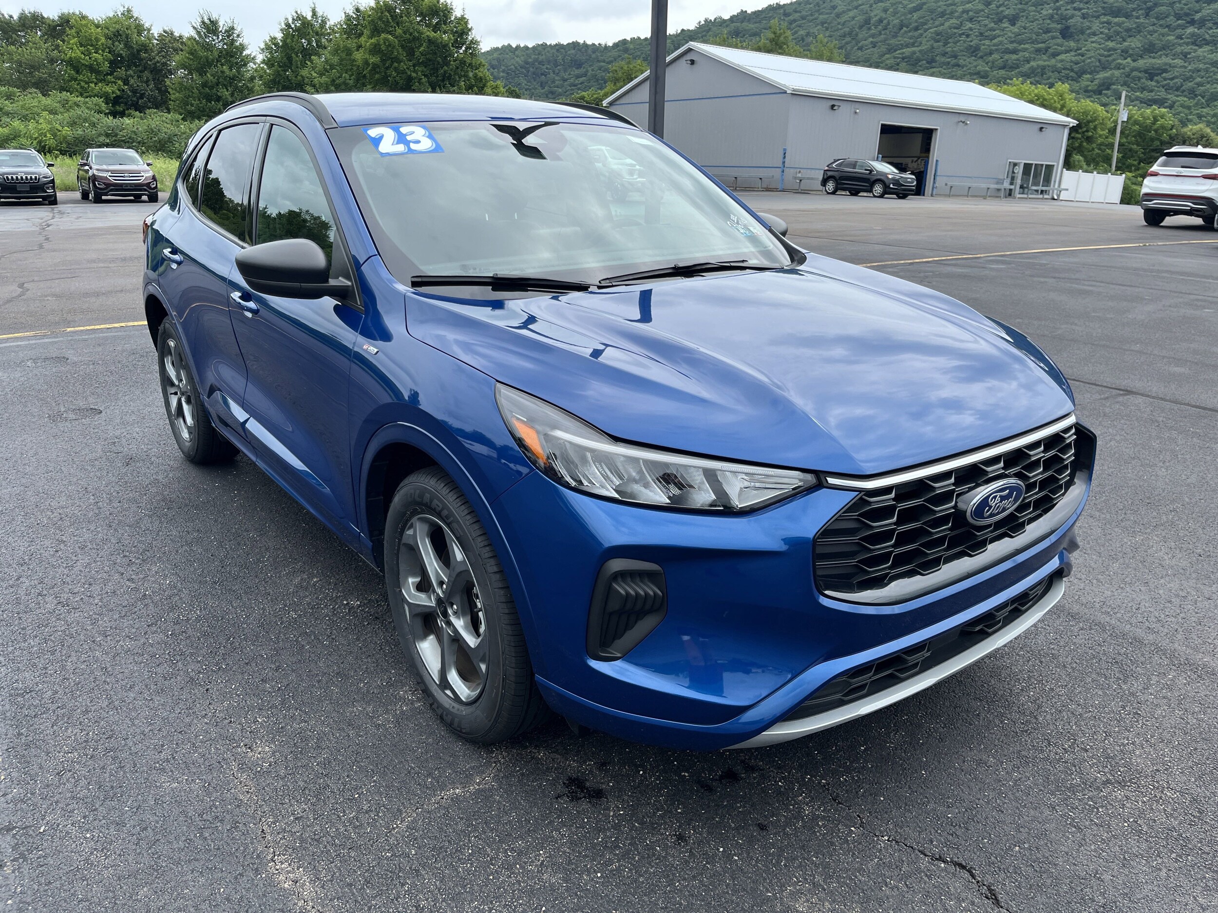 2023 Ford Escape ST-Line photo 3