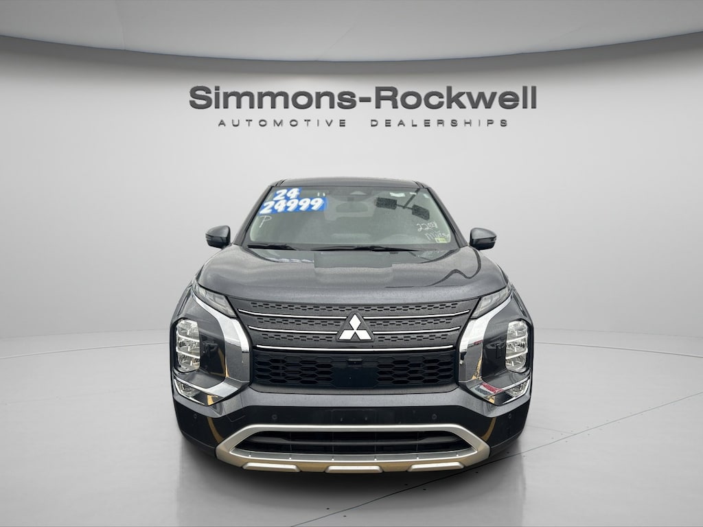 Used 2024 Mitsubishi Outlander SE SUV