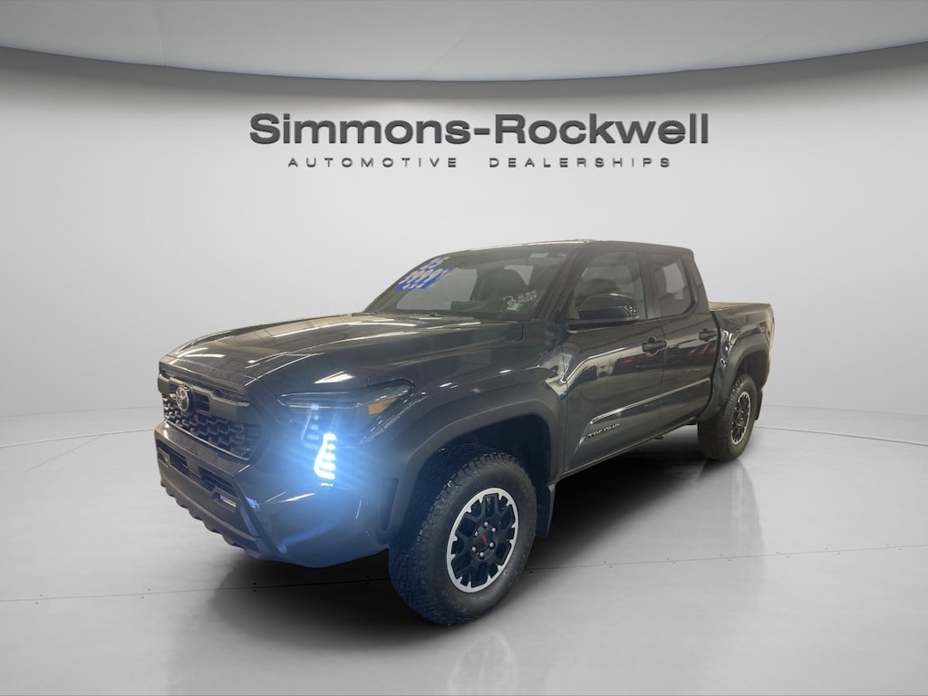 Used 2025 Toyota Tacoma SR5 Truck Double Cab