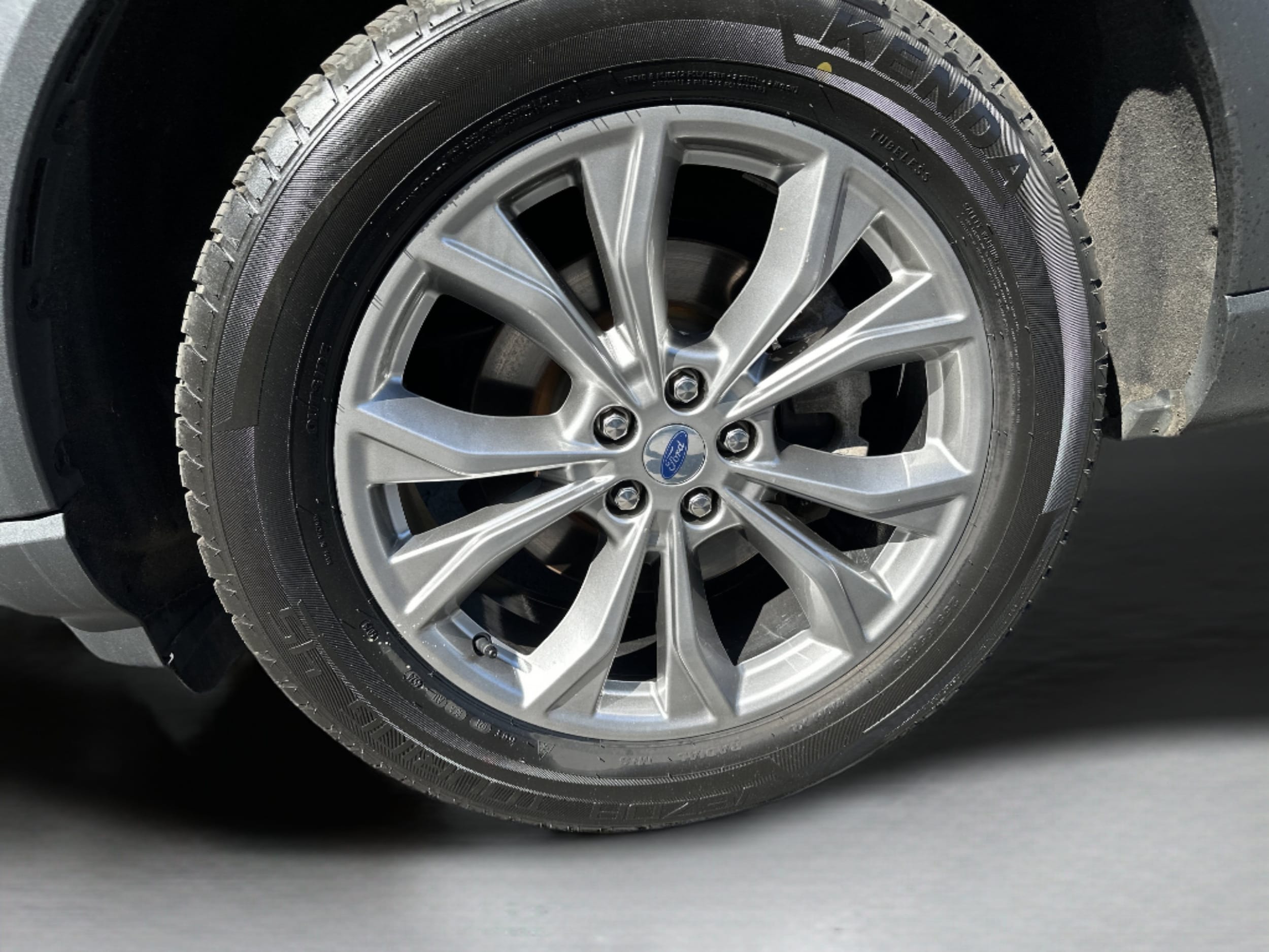 2023 Ford Explorer XLT - Photo 19