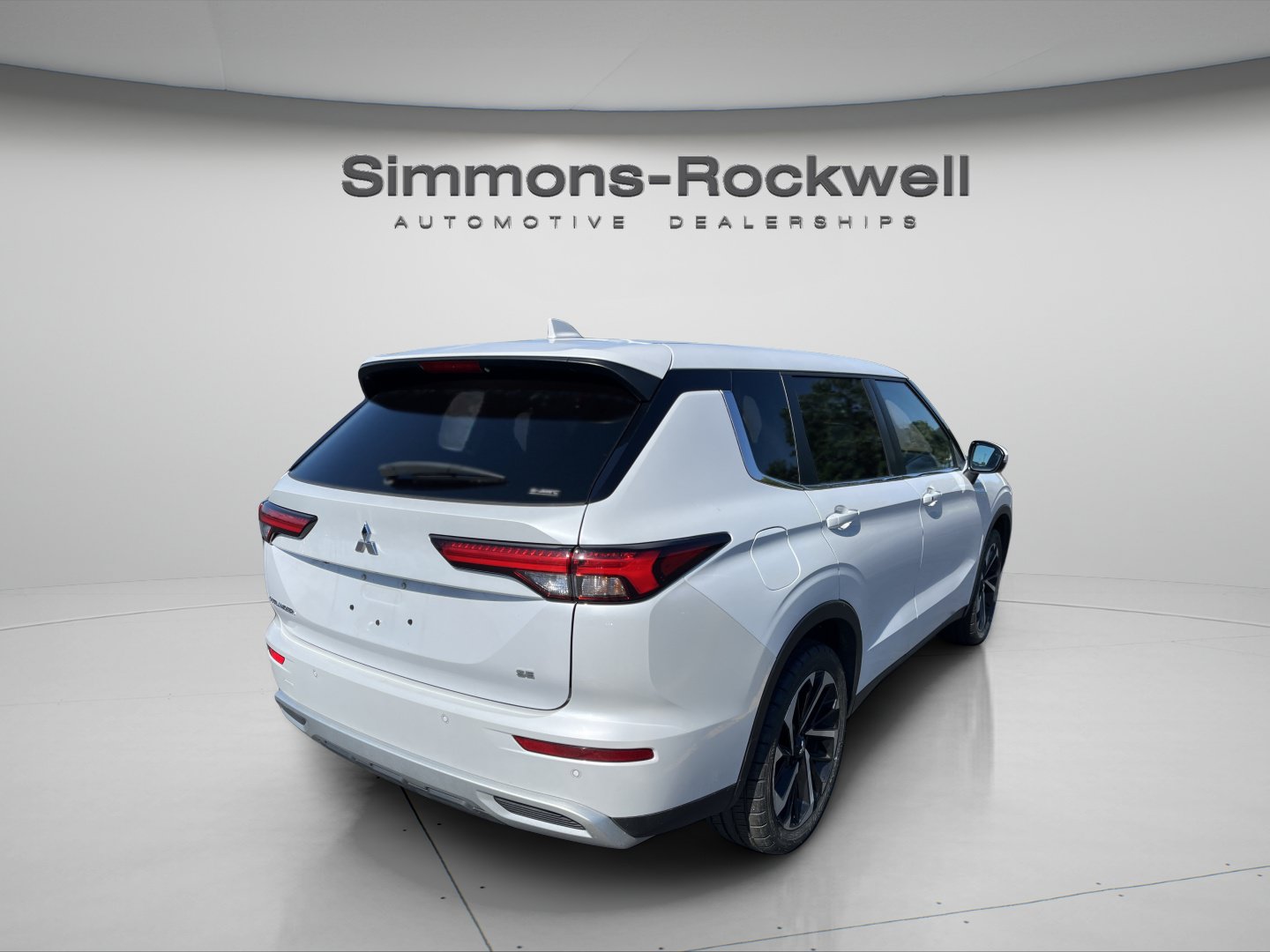 2024 Mitsubishi Outlander - Photo 5