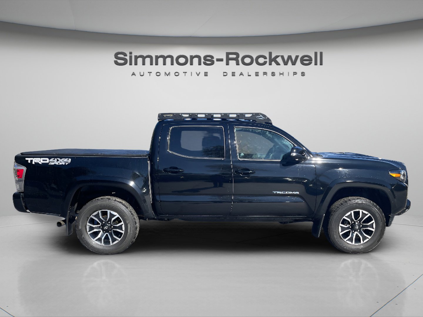 2023 Toyota Tacoma Double Cab 4x4 photo 2