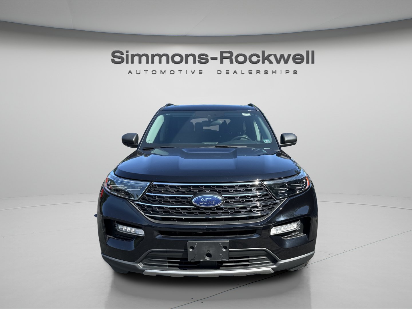 2023 Ford Explorer XLT - Photo 8