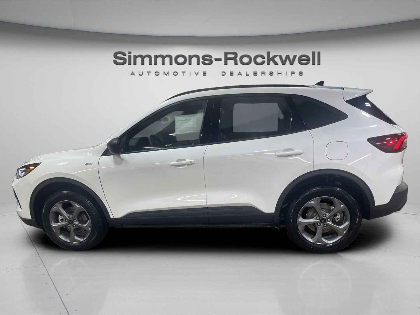 2026 Ford Escape ST-Line - Photo 2
