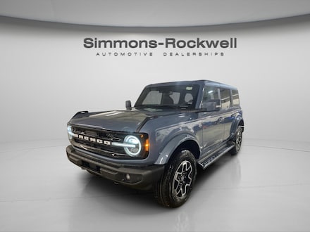 2025 Ford Bronco Outer Banks Outer Banks  4x4