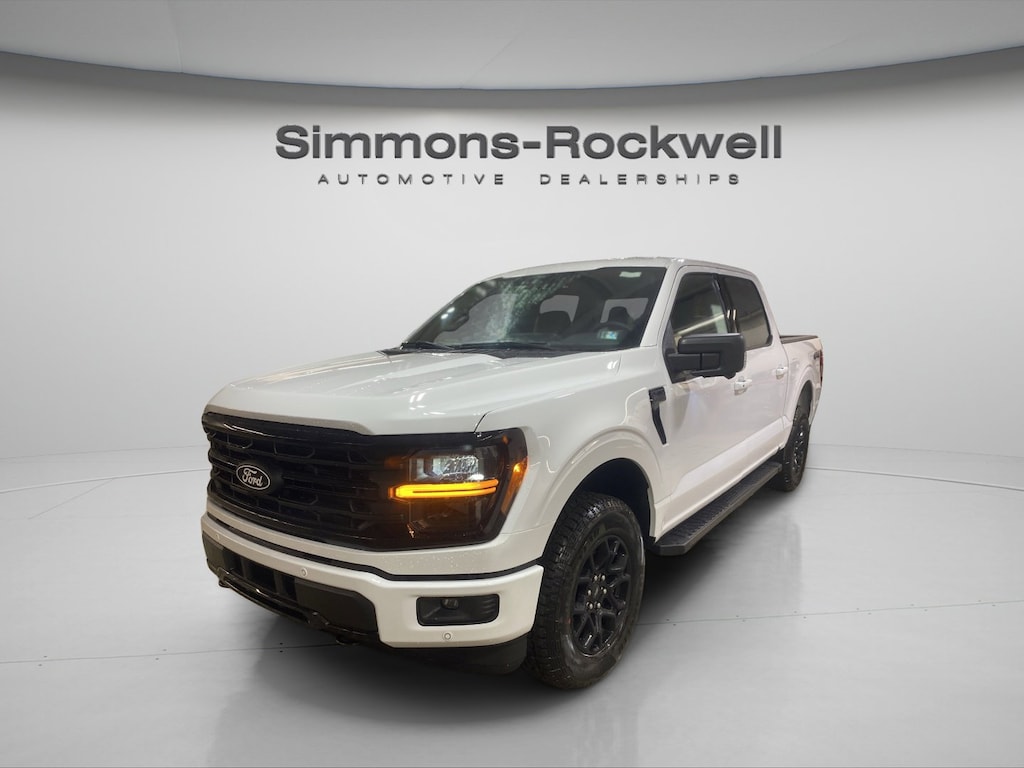 New 2026 Ford F-150 XLT XLT 4WD SuperCrew 5.5 Box