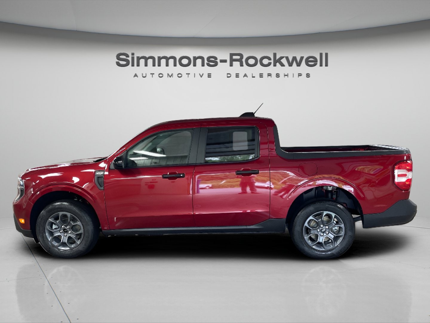 2026 Ford Maverick XLT - Photo 2
