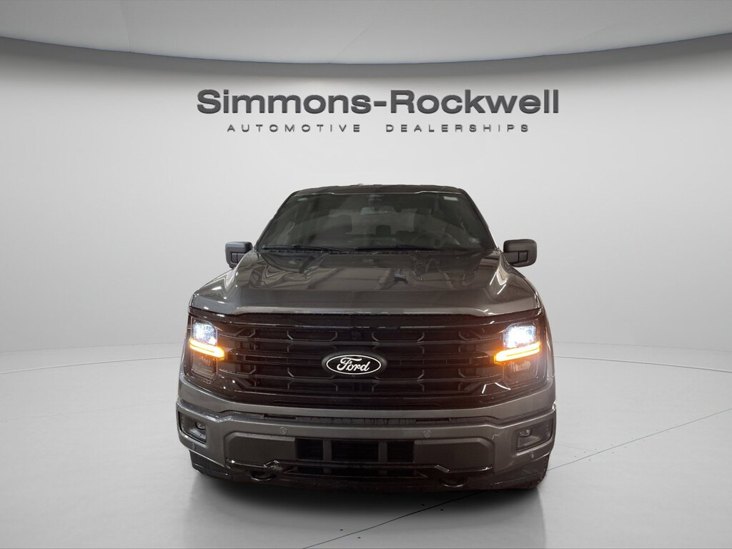 New 2025 Ford F-150 XLT XLT 4WD SuperCrew 5.5 Box