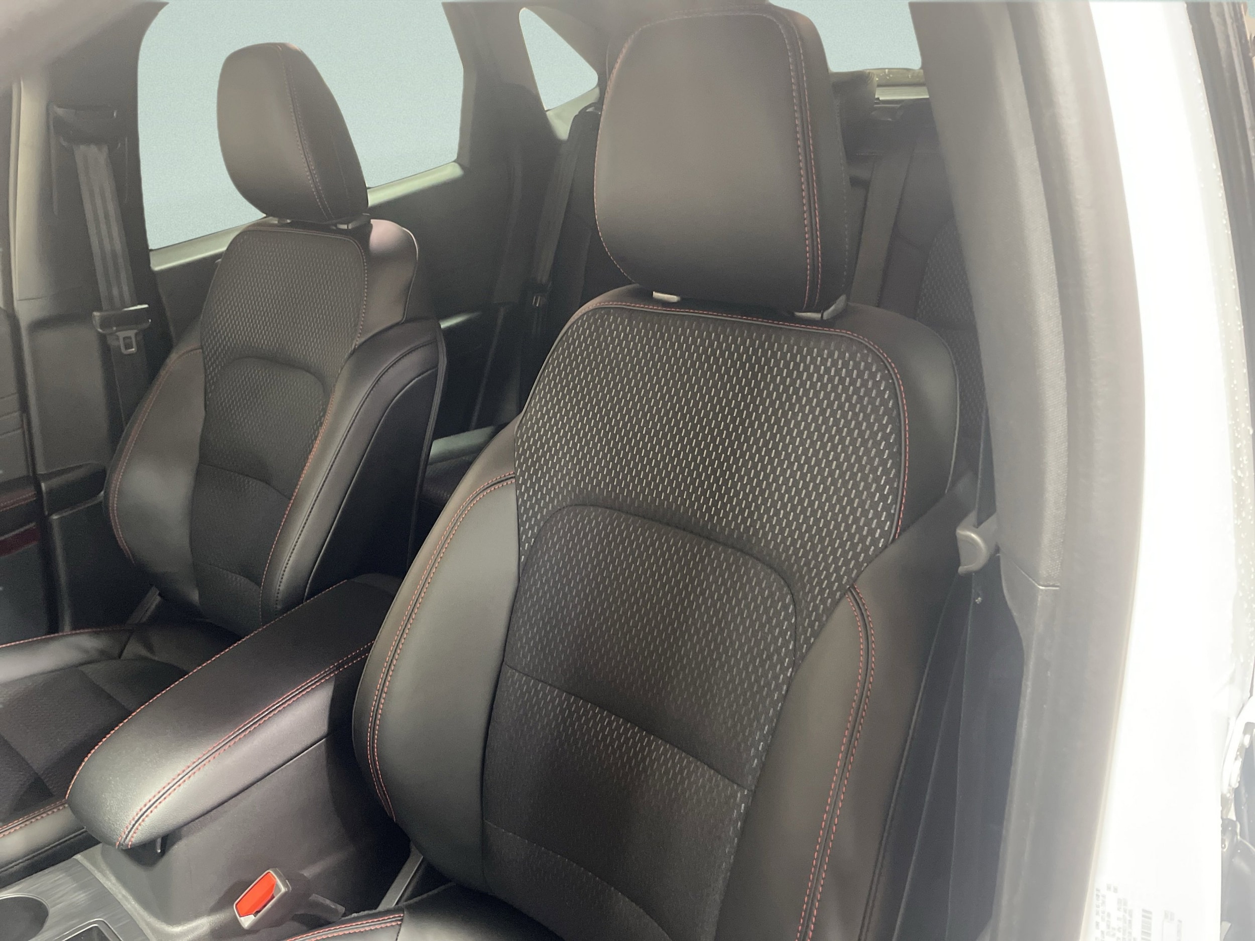 2026 Ford Escape ST-Line - Photo 11