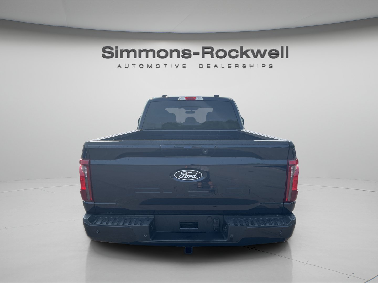 2026 Ford F-150 XLT - Photo 4