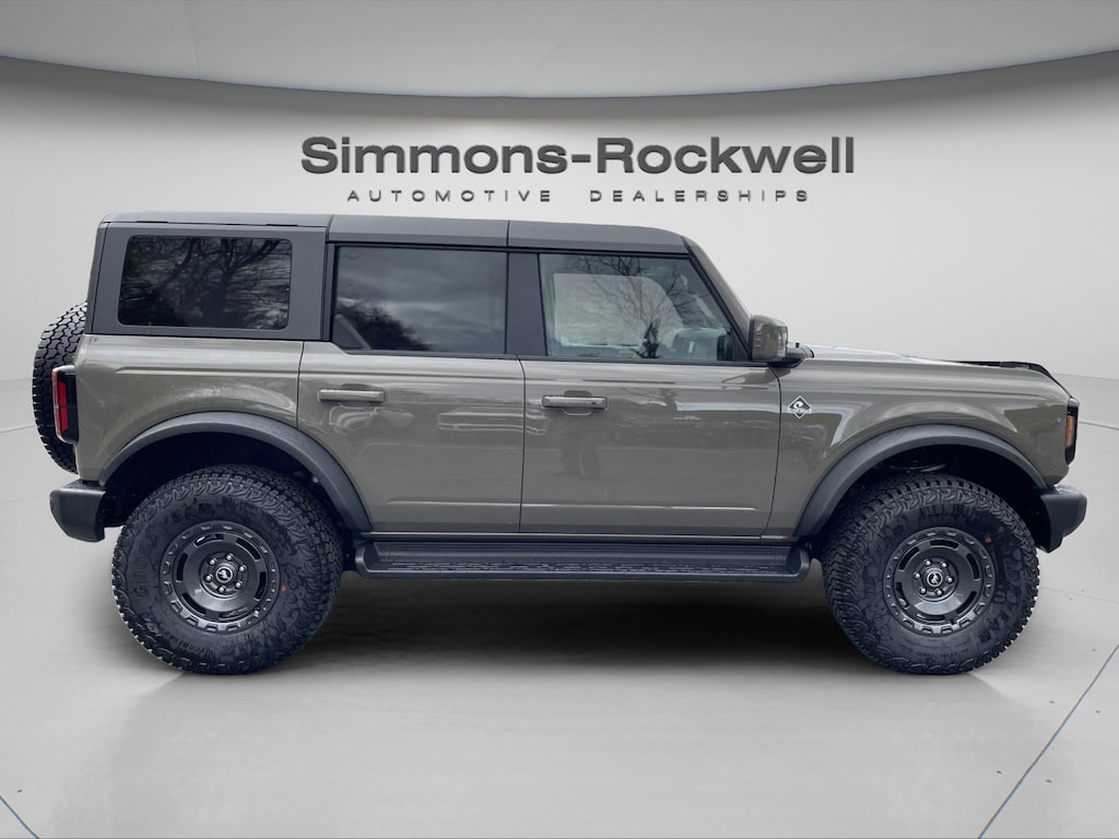 New 2025 Ford Bronco Outer Banks Outer Banks  4x4