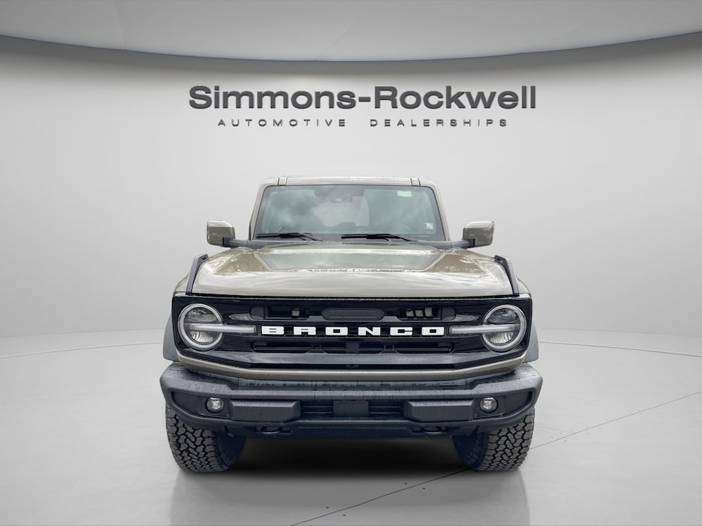 New 2025 Ford Bronco Outer Banks Outer Banks  4x4