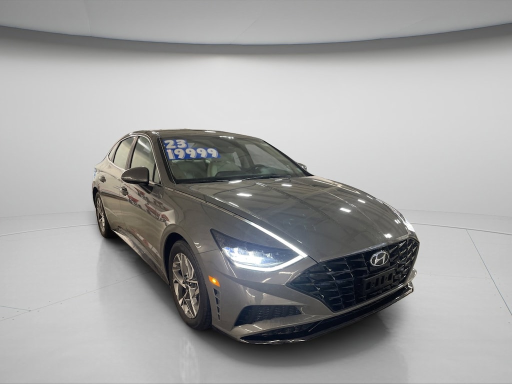 Used 2023 Hyundai Sonata SEL Sedan