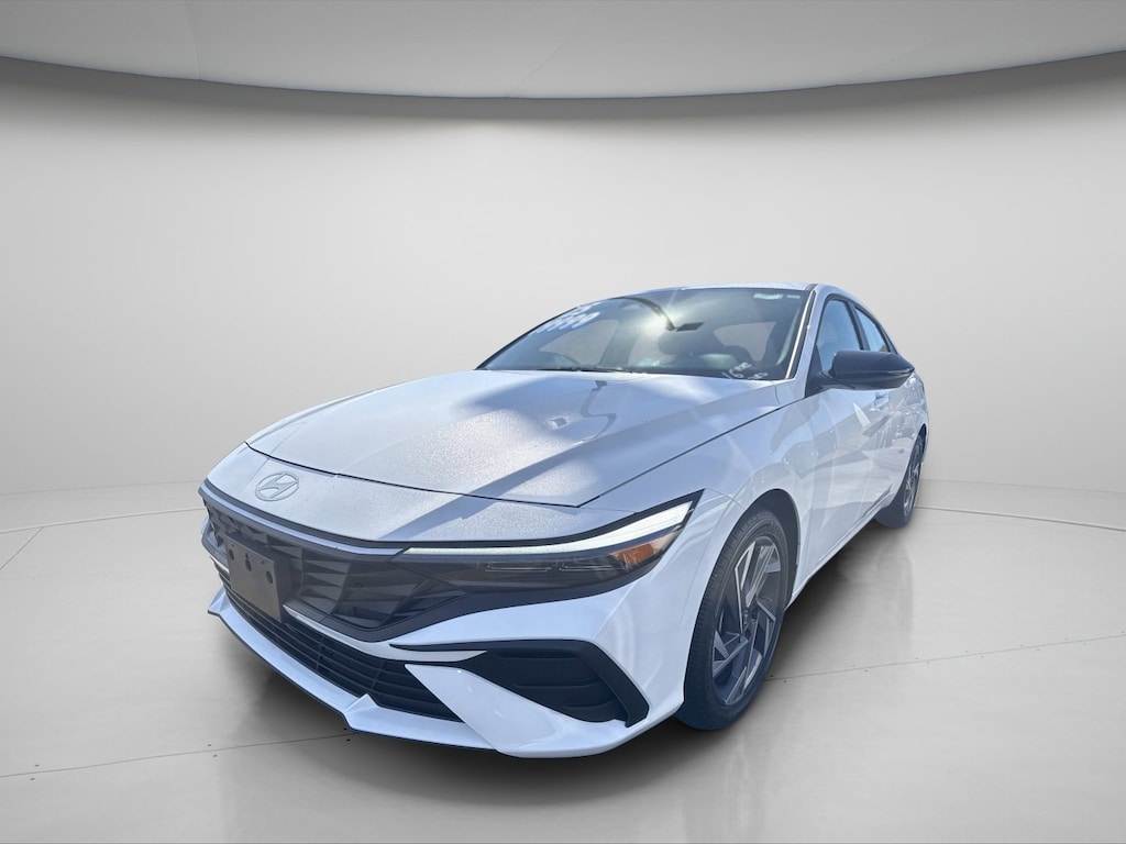 Used 2025 Hyundai Elantra SEL Sport Sedan