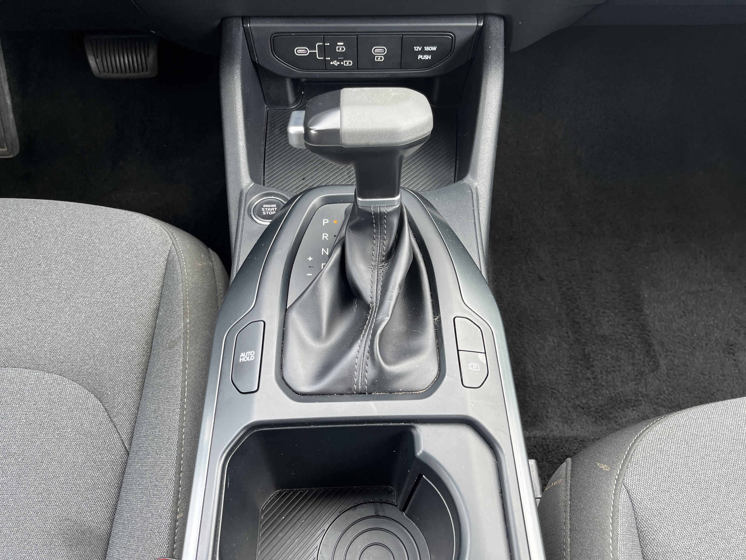 2025 Kia K4 LXS - Photo 12