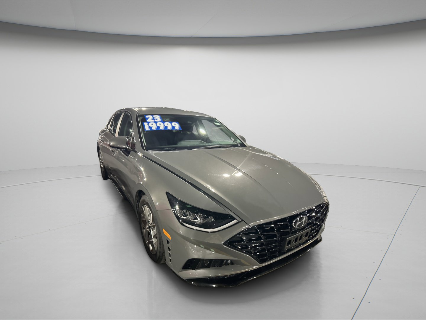 2023 Hyundai Sonata SEL photo 2