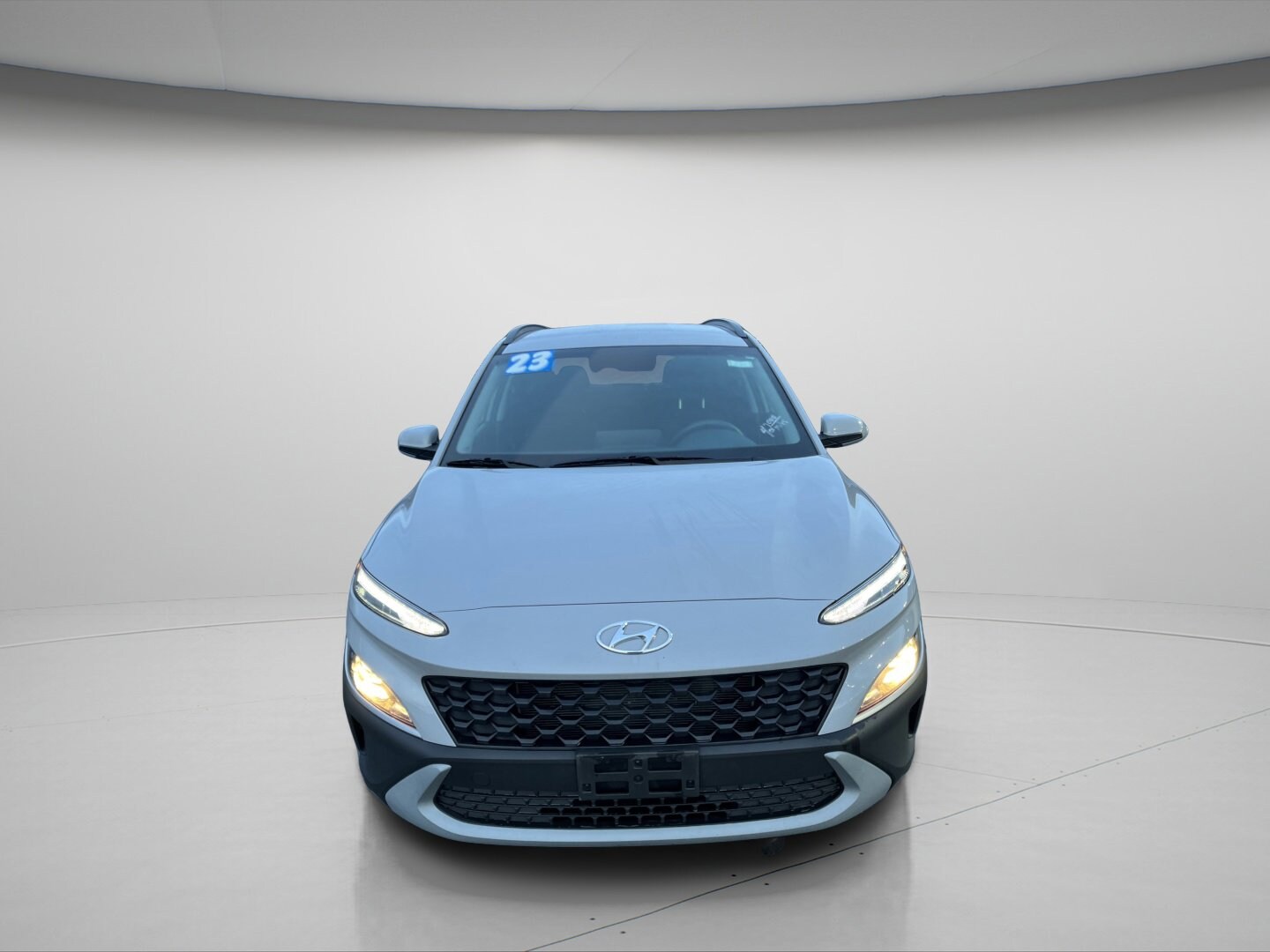 2023 Hyundai Kona SEL photo 2