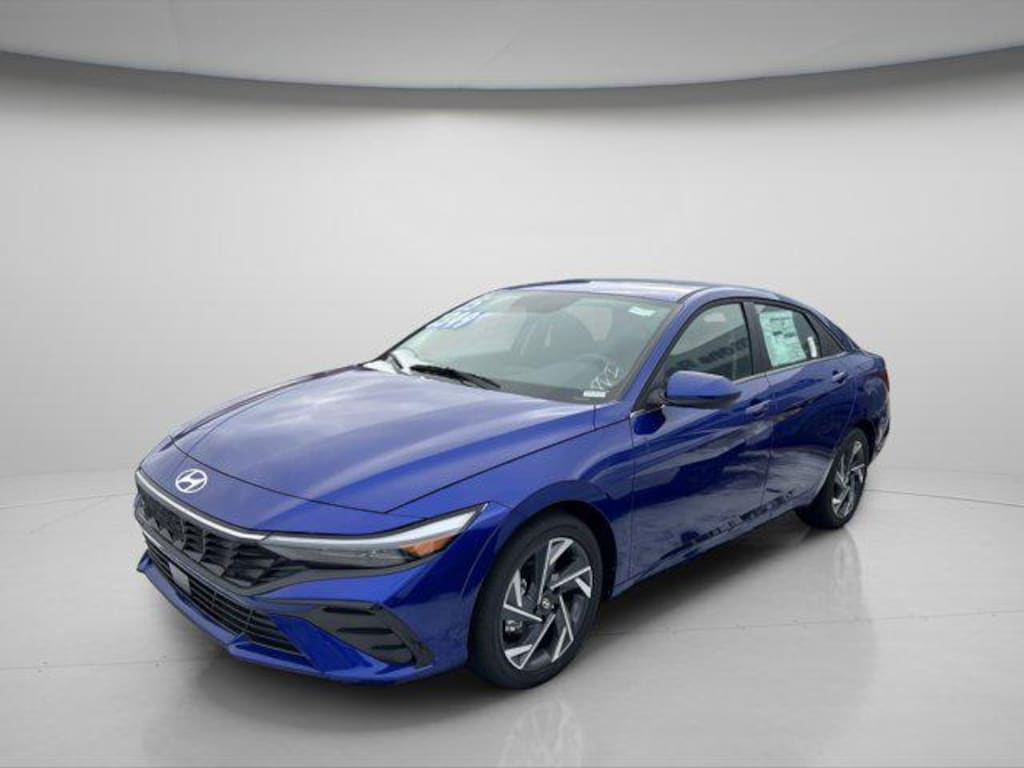 New 2025 Hyundai Elantra SEL Convenience Sedan