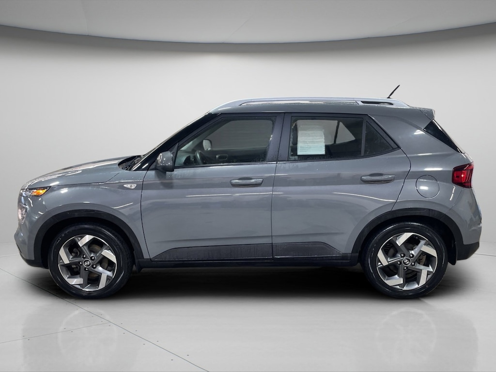 Used 2023 Hyundai Venue SEL SUV