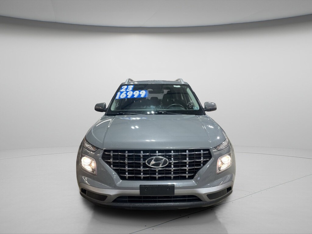 Used 2023 Hyundai Venue SEL SUV
