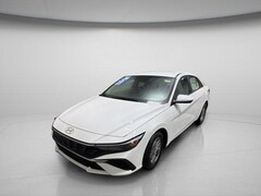 2026 Hyundai Elantra SE Sedan