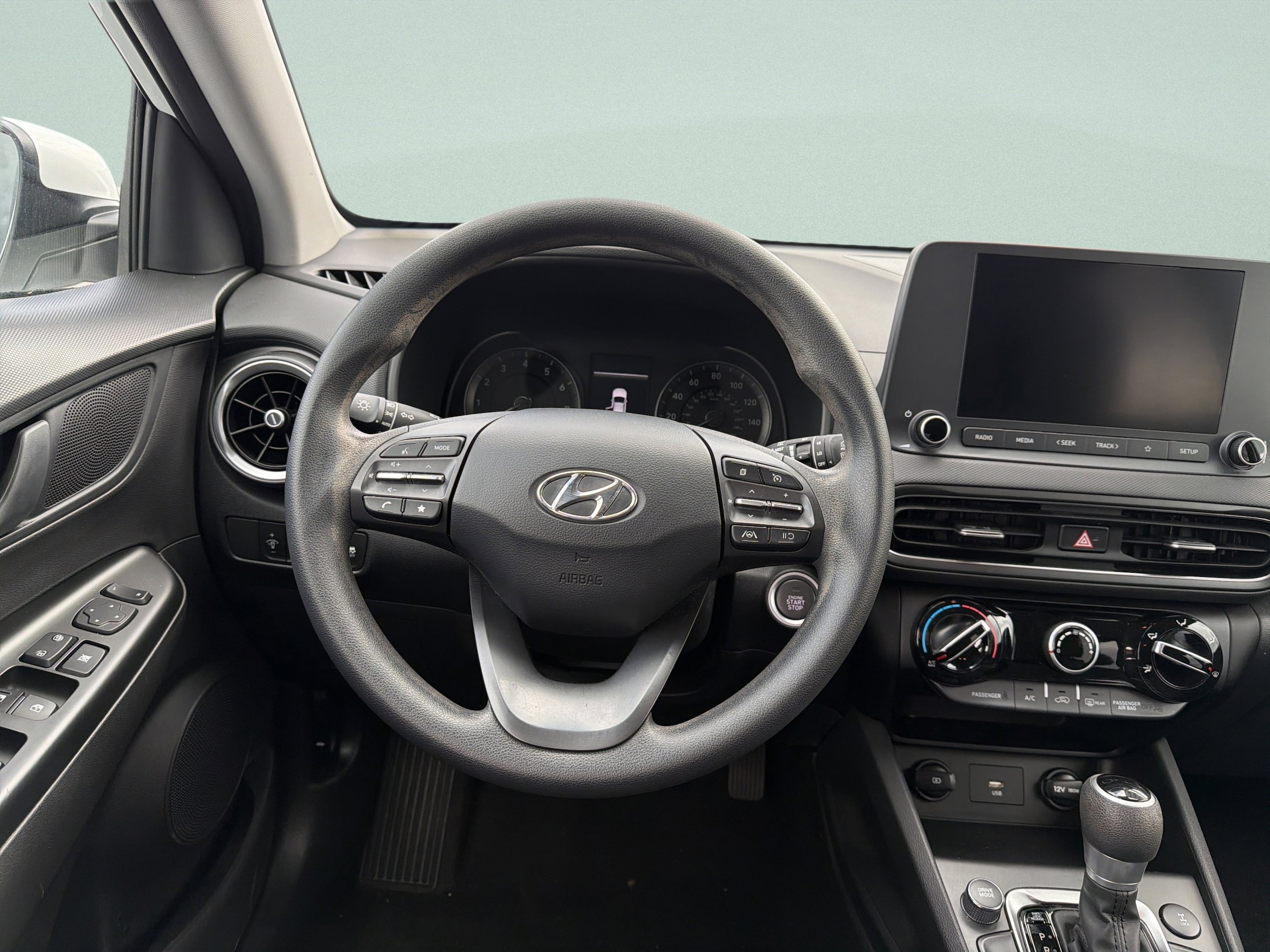 2023 Hyundai Kona SEL - Photo 20