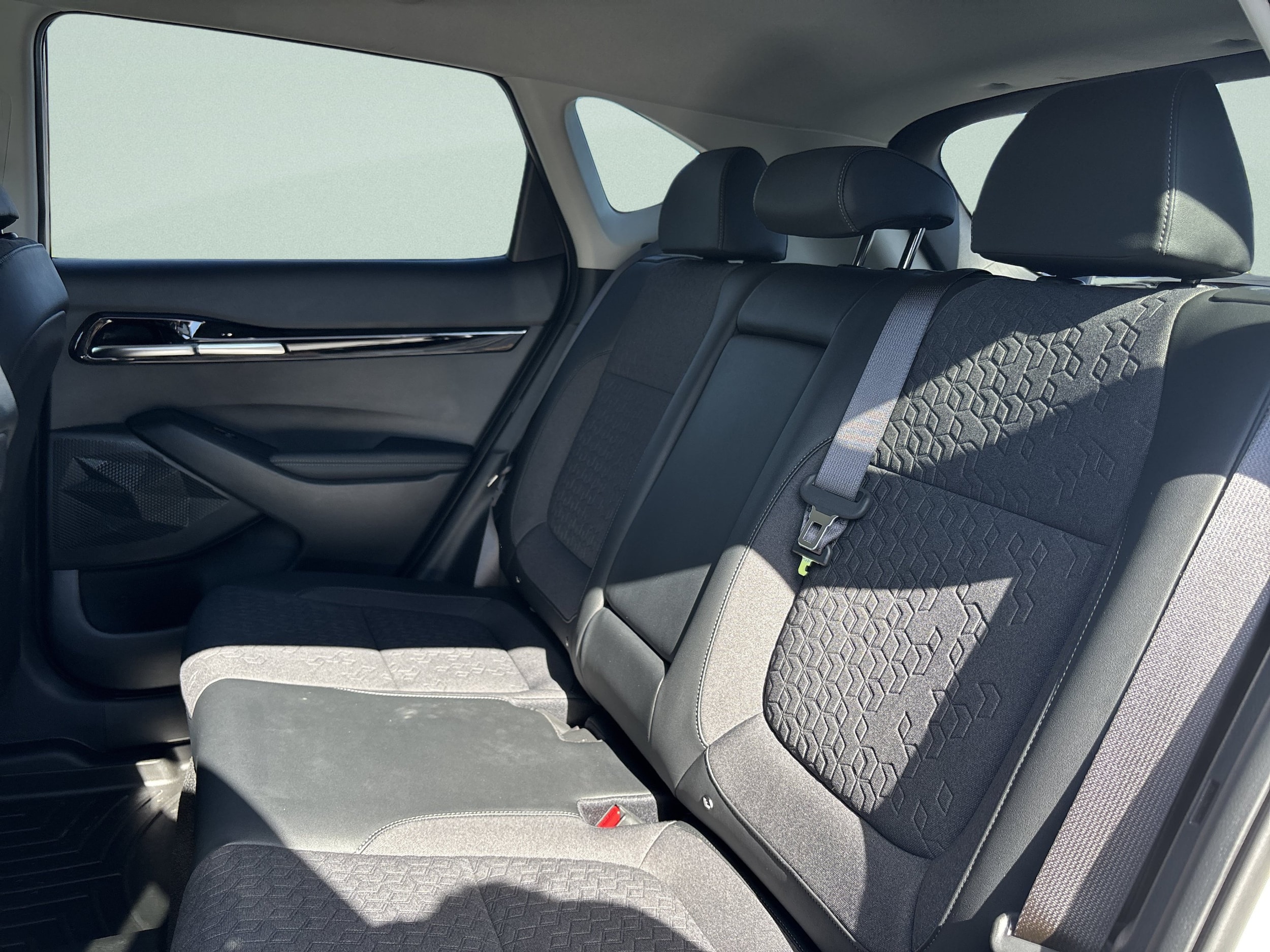 2025 Kia Seltos S - Photo 15