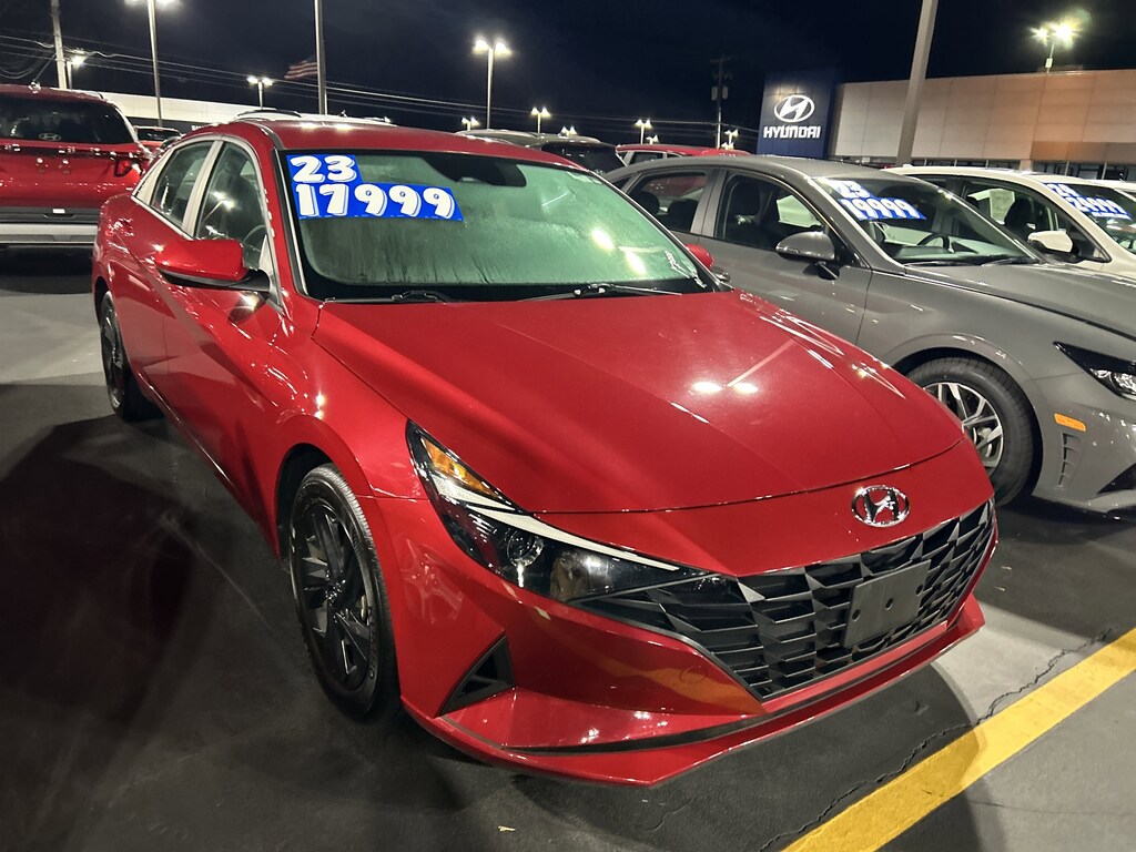 Used 2023 Hyundai Elantra SEL Sedan