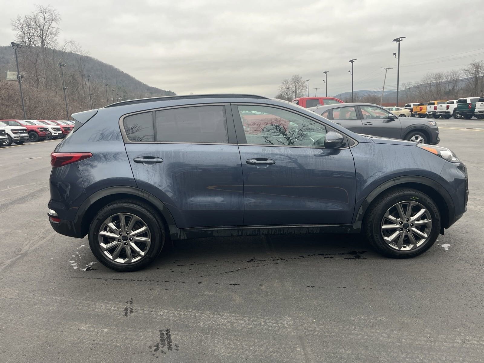 2022 Kia Sportage Nightfall Edition photo 4