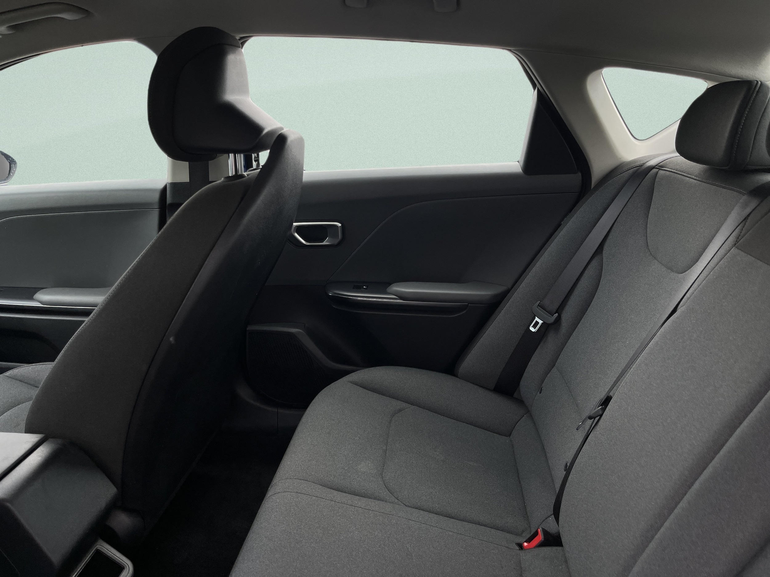 2025 Kia K4 LXS - Photo 20
