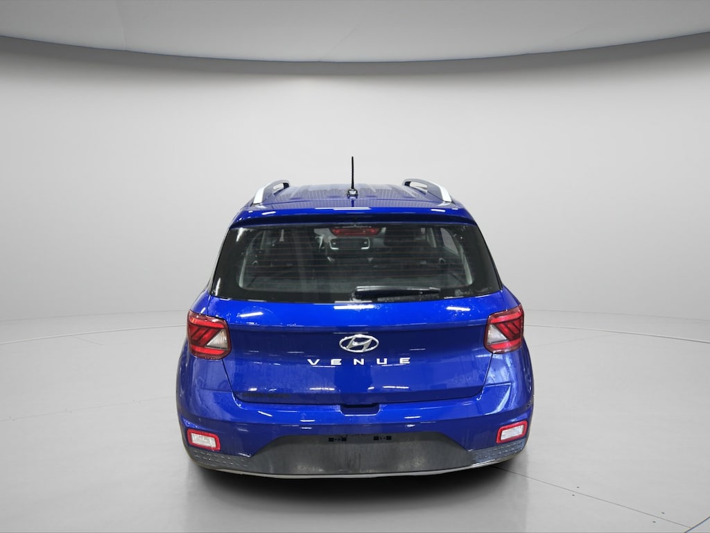 Used 2023 Hyundai Venue SEL SUV