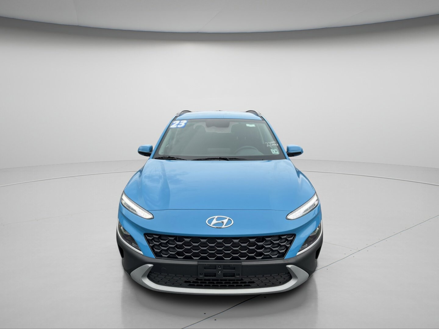 2023 Hyundai Kona SEL photo 2